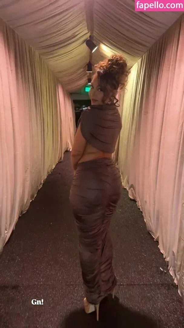 Parker McKenna Posey Onlyfans Photo Gallery 