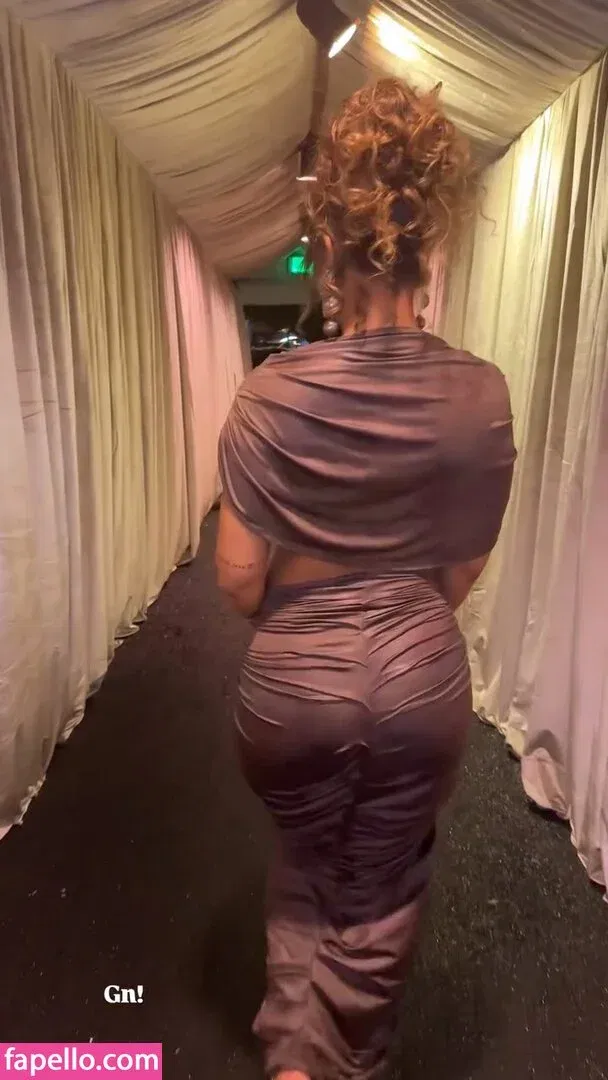 Parker McKenna Posey Onlyfans Photo Gallery 