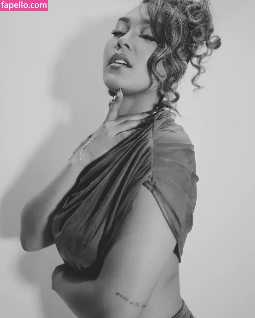 Parker McKenna Posey Onlyfans Photo Gallery 