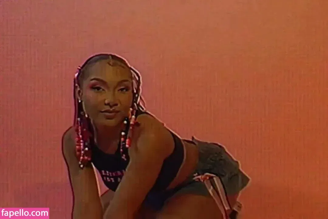 Parker McKenna Posey Onlyfans Photo Gallery 