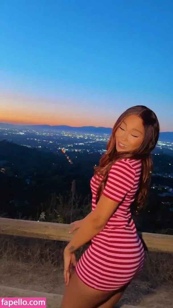 Parker McKenna Posey Onlyfans Photo Gallery 