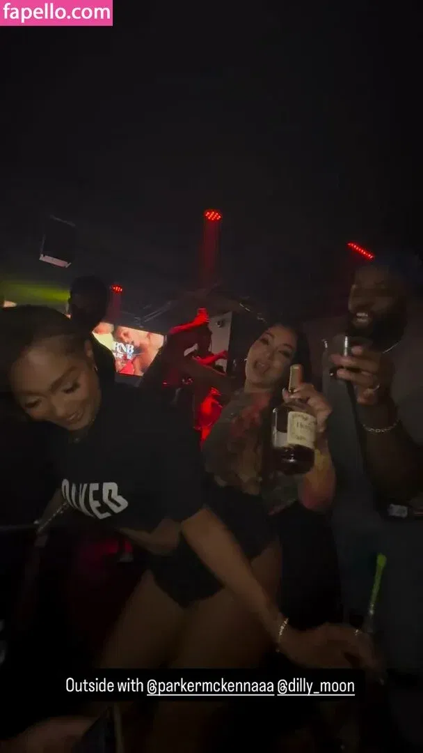 Parker McKenna Posey Onlyfans Photo Gallery 