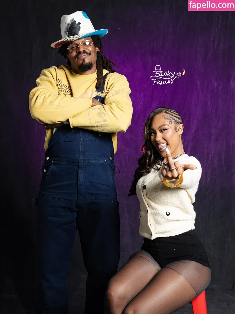 Parker McKenna Posey Onlyfans Photo Gallery 