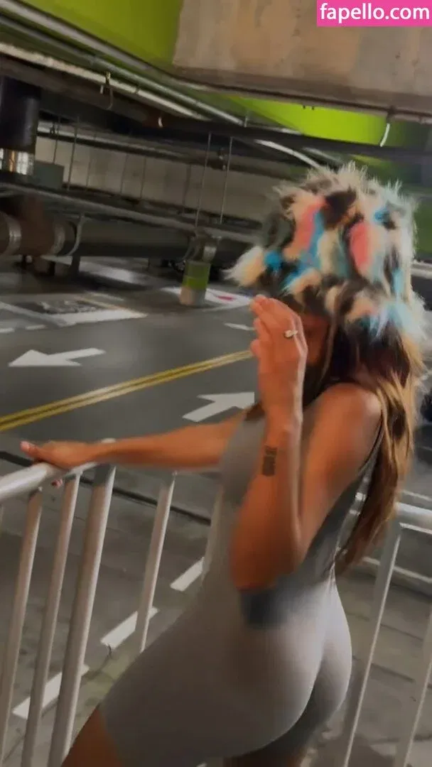 Parker McKenna Posey Onlyfans Photo Gallery 