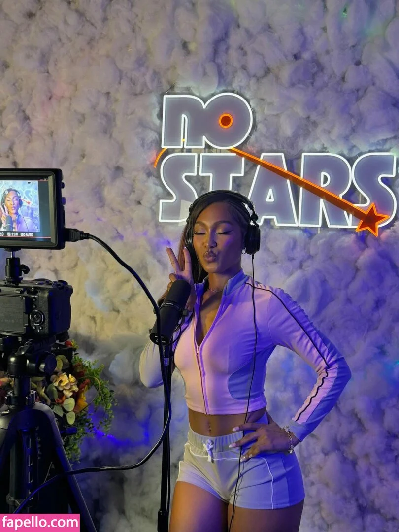 Parker McKenna Posey Onlyfans Photo Gallery 