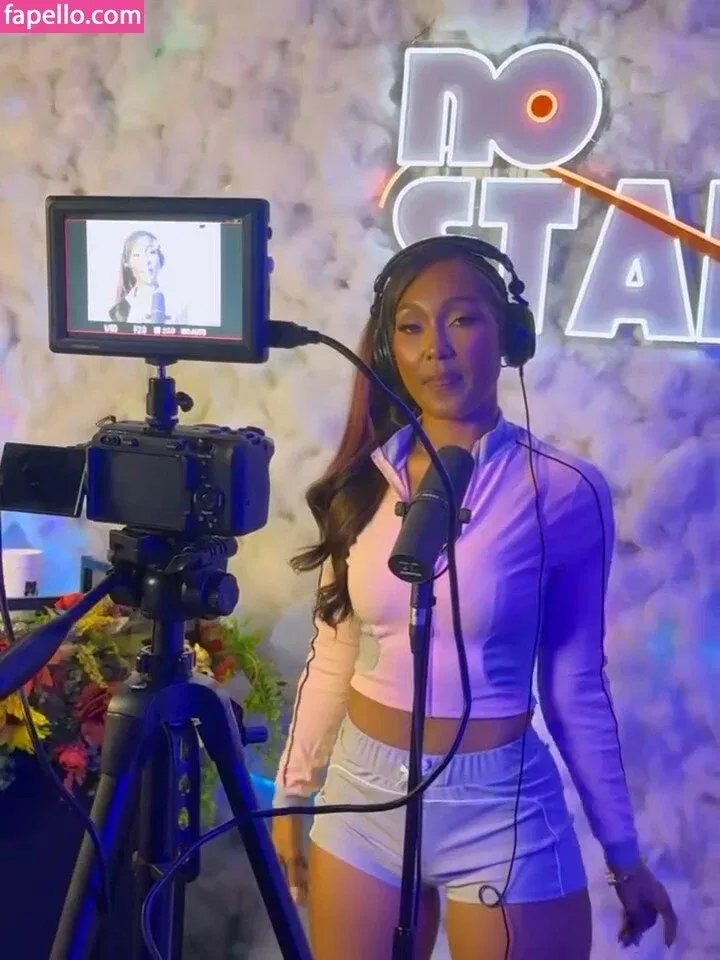 Parker McKenna Posey Onlyfans Photo Gallery 