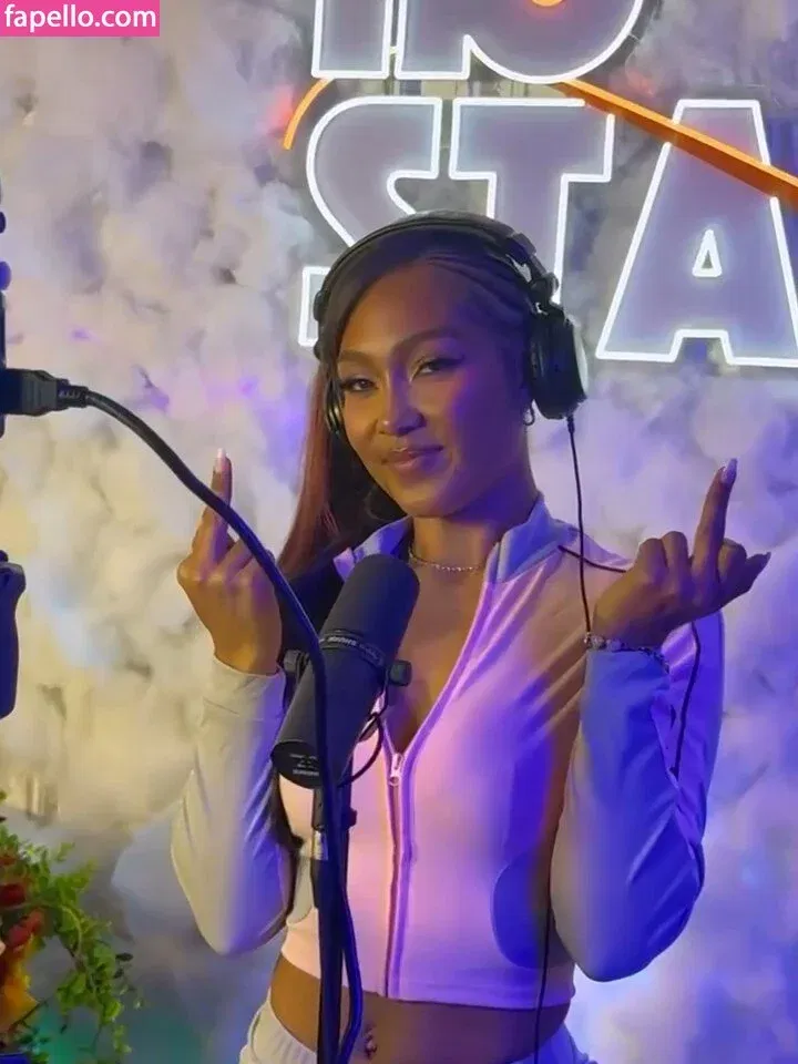 Parker McKenna Posey Onlyfans Photo Gallery 