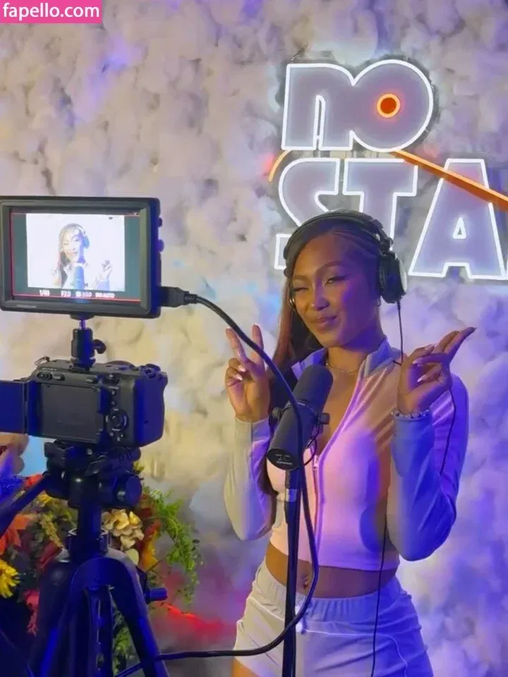 Parker McKenna Posey Onlyfans Photo Gallery 