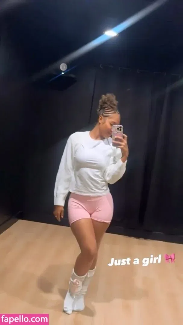 Parker McKenna Posey Onlyfans Photo Gallery 