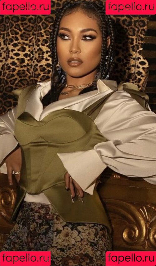 Parker McKenna Posey Onlyfans Photo Gallery 