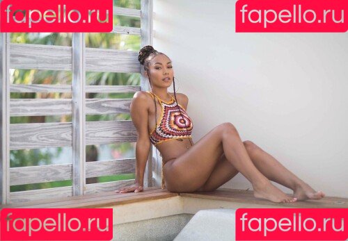 Parker McKenna Posey Onlyfans Photo Gallery 