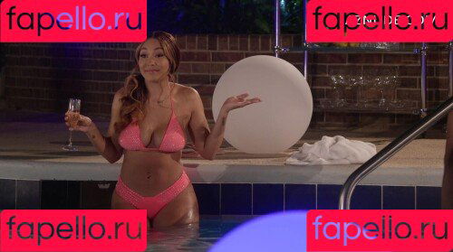 Parker McKenna Posey Onlyfans Photo Gallery 