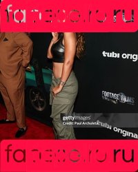 Parker McKenna Posey Onlyfans Photo Gallery 