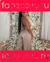 Parker McKenna Posey Onlyfans Photo Gallery 