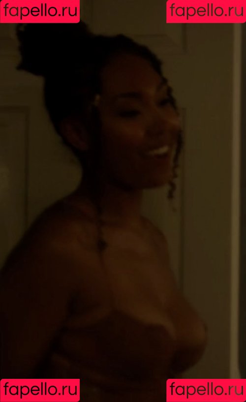 Parker McKenna Posey Onlyfans Photo Gallery 