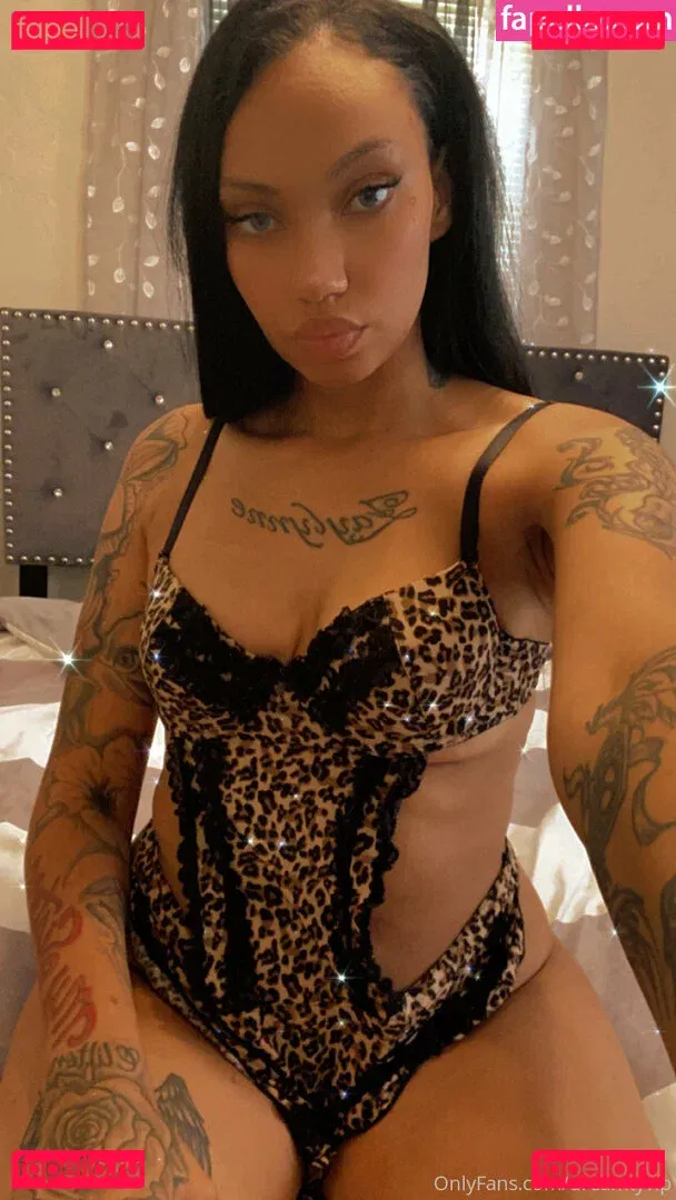 dreamty Onlyfans Photo Gallery 