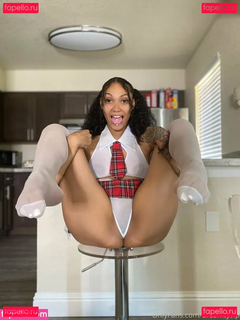 dreamty Onlyfans Photo Gallery 