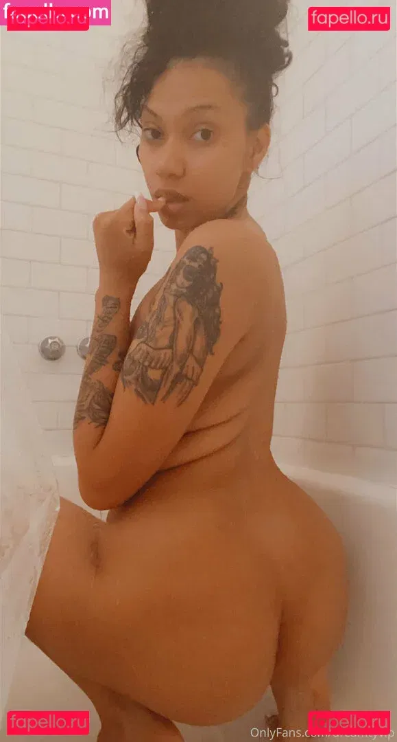 dreamty Onlyfans Photo Gallery 