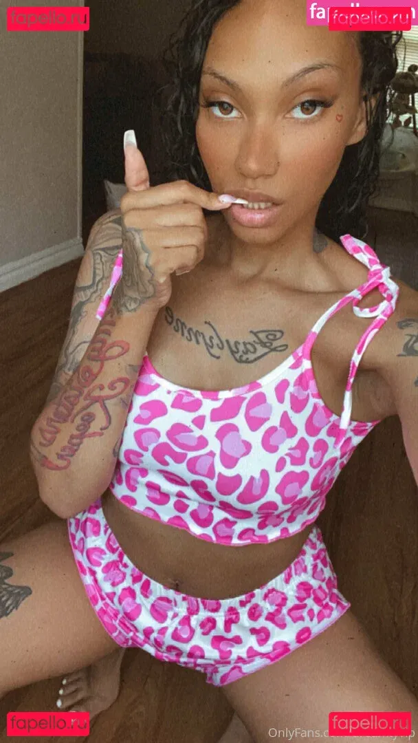 dreamty Onlyfans Photo Gallery 