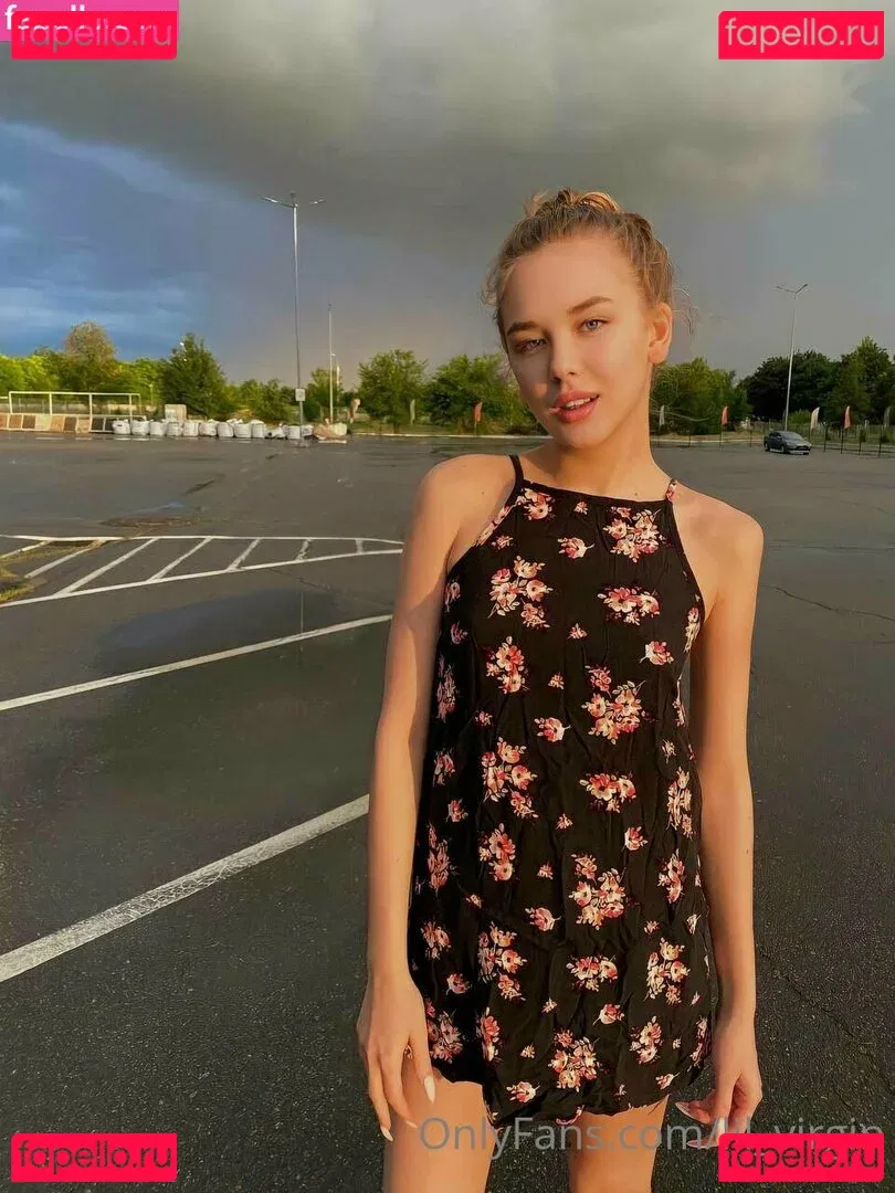 lil_virgin Onlyfans Photo Gallery 