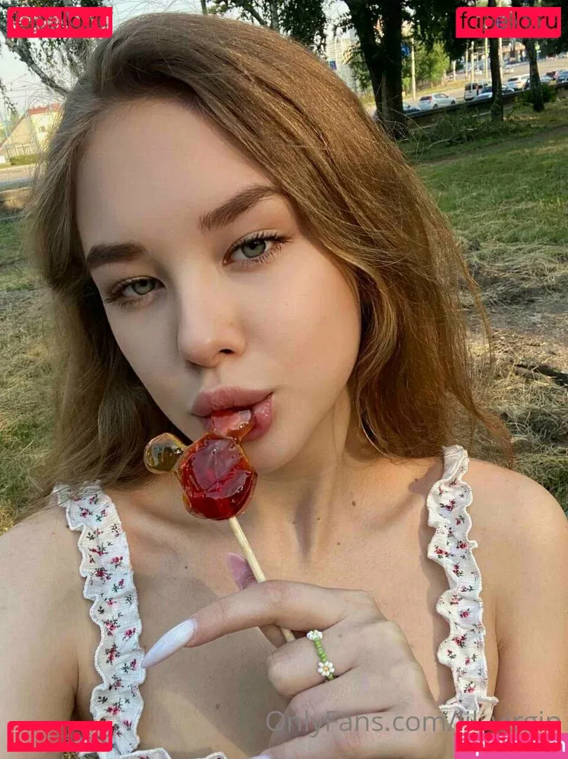 lil_virgin Onlyfans Photo Gallery 