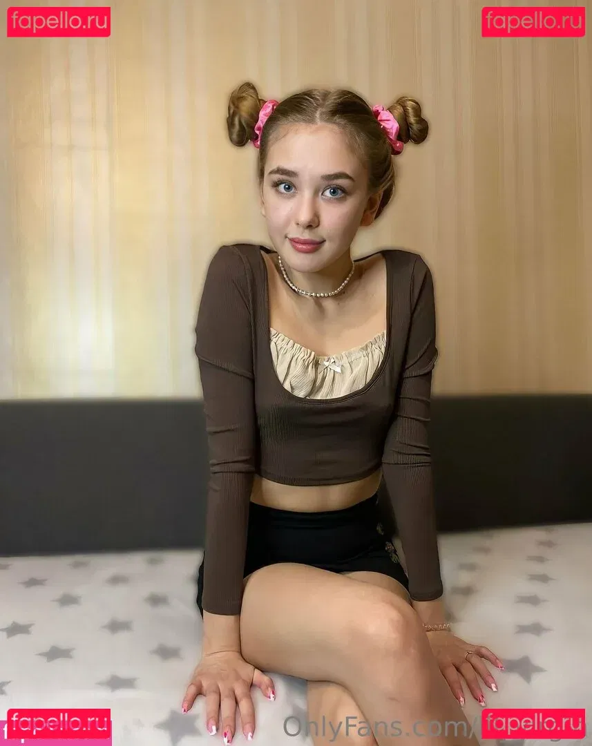 lil_virgin Onlyfans Photo Gallery 