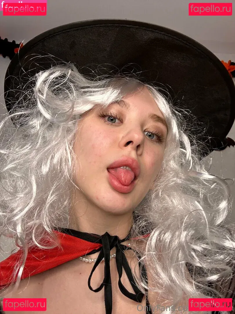 lil_virgin Onlyfans Photo Gallery 