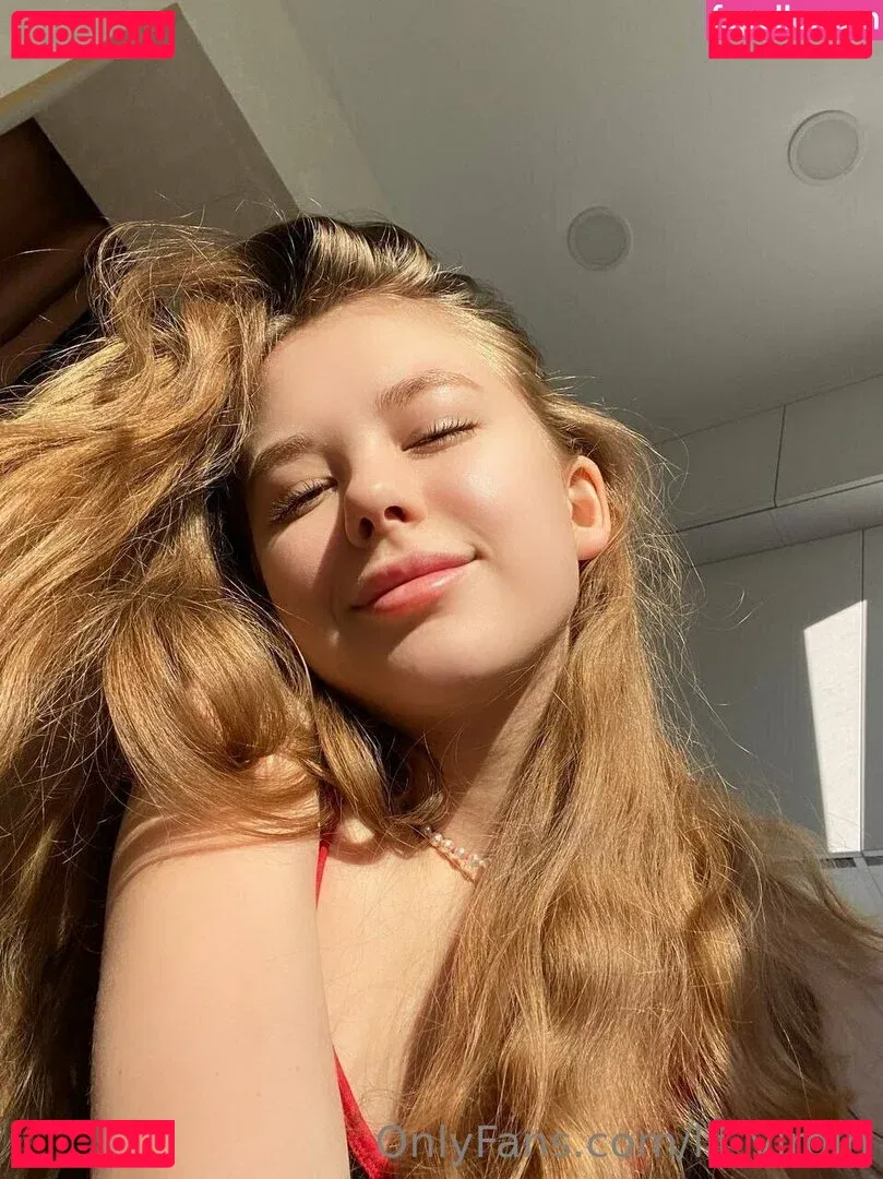 lil_virgin Onlyfans Photo Gallery 