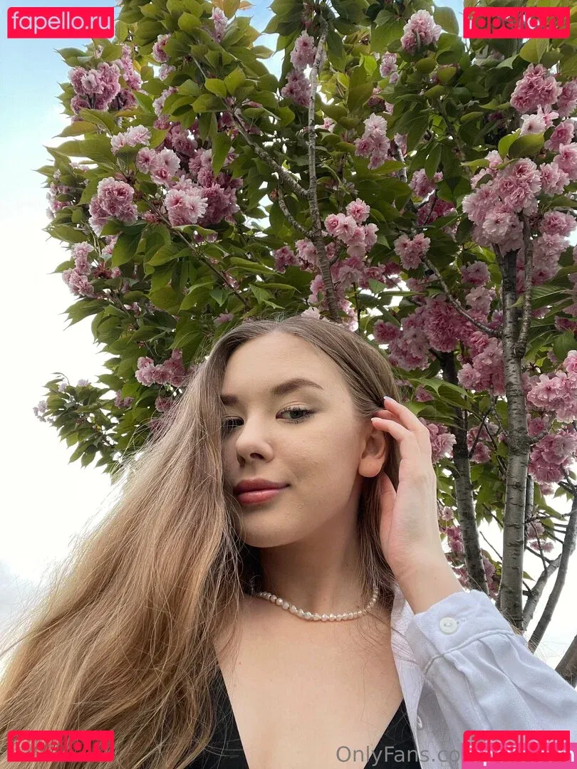 lil_virgin Onlyfans Photo Gallery 