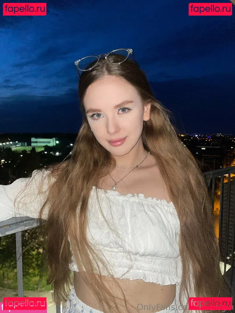 lil_virgin Onlyfans Photo Gallery 