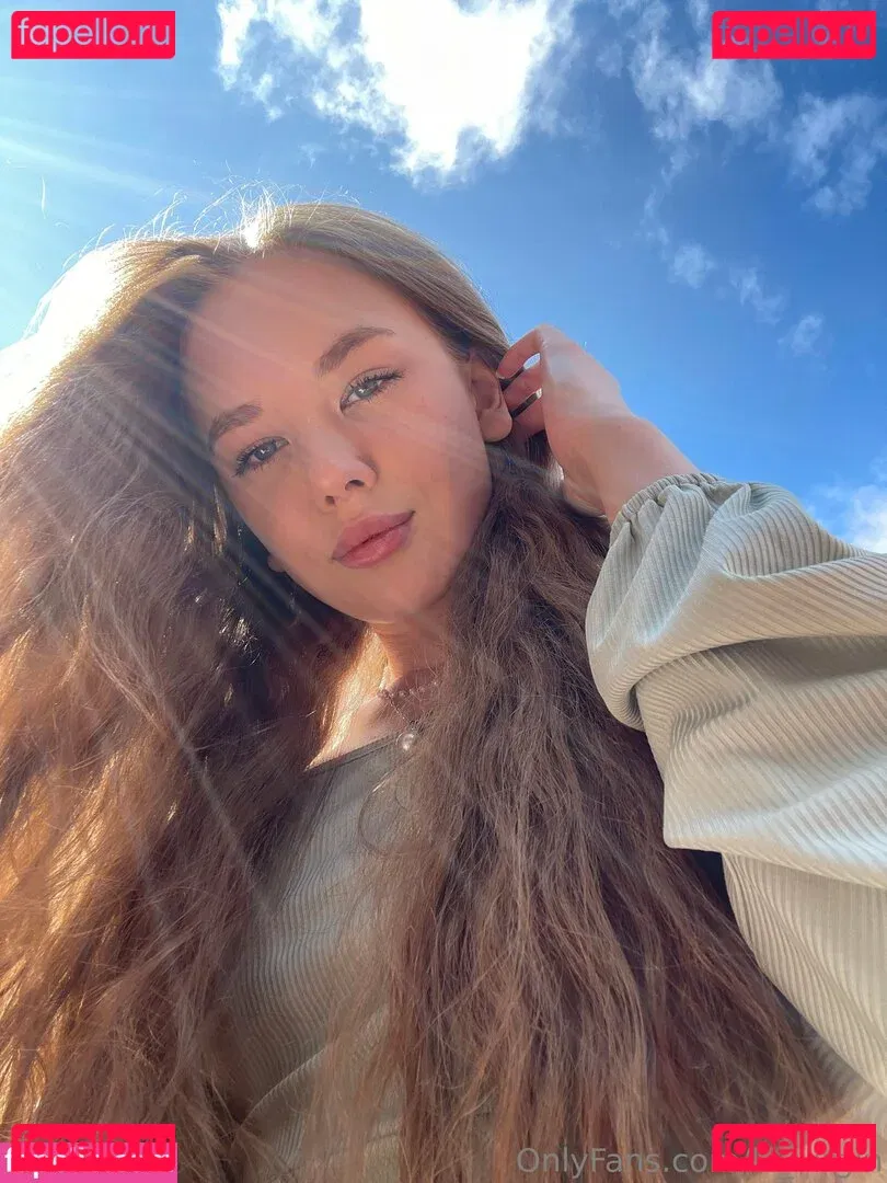 lil_virgin Onlyfans Photo Gallery 