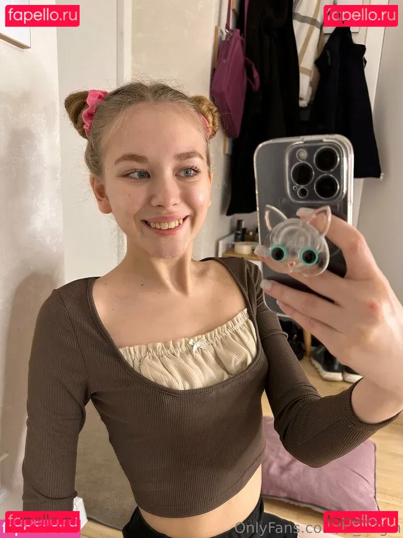 lil_virgin Onlyfans Photo Gallery 