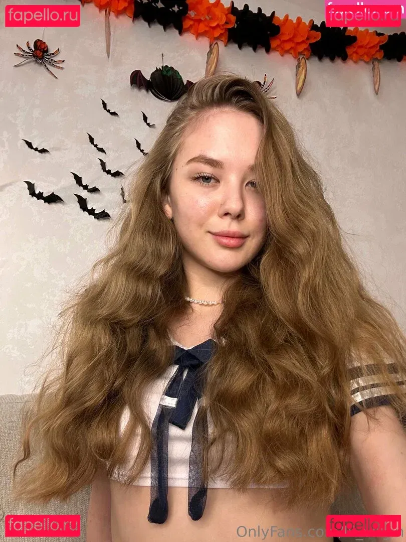 lil_virgin Onlyfans Photo Gallery 