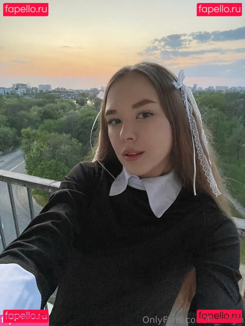 lil_virgin Onlyfans Photo Gallery 