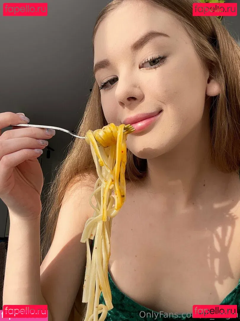 lil_virgin Onlyfans Photo Gallery 