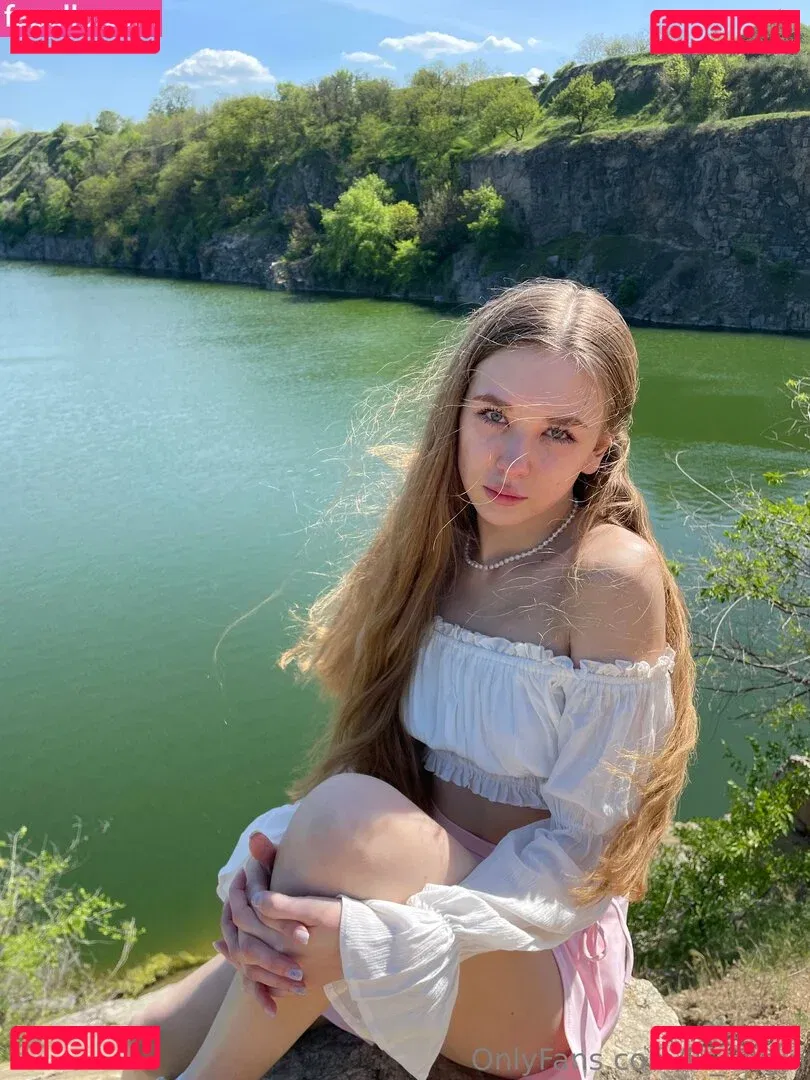 lil_virgin Onlyfans Photo Gallery 