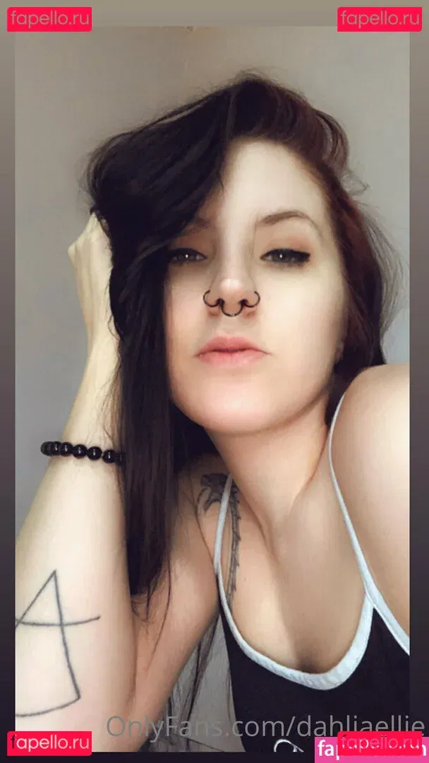 dahliaellie Onlyfans Photo Gallery 