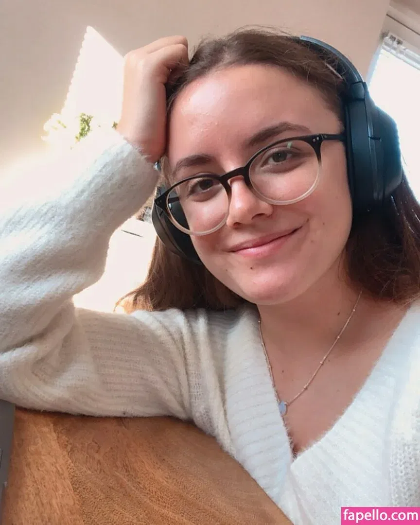 Adventures And Naps Onlyfans Photo Gallery 