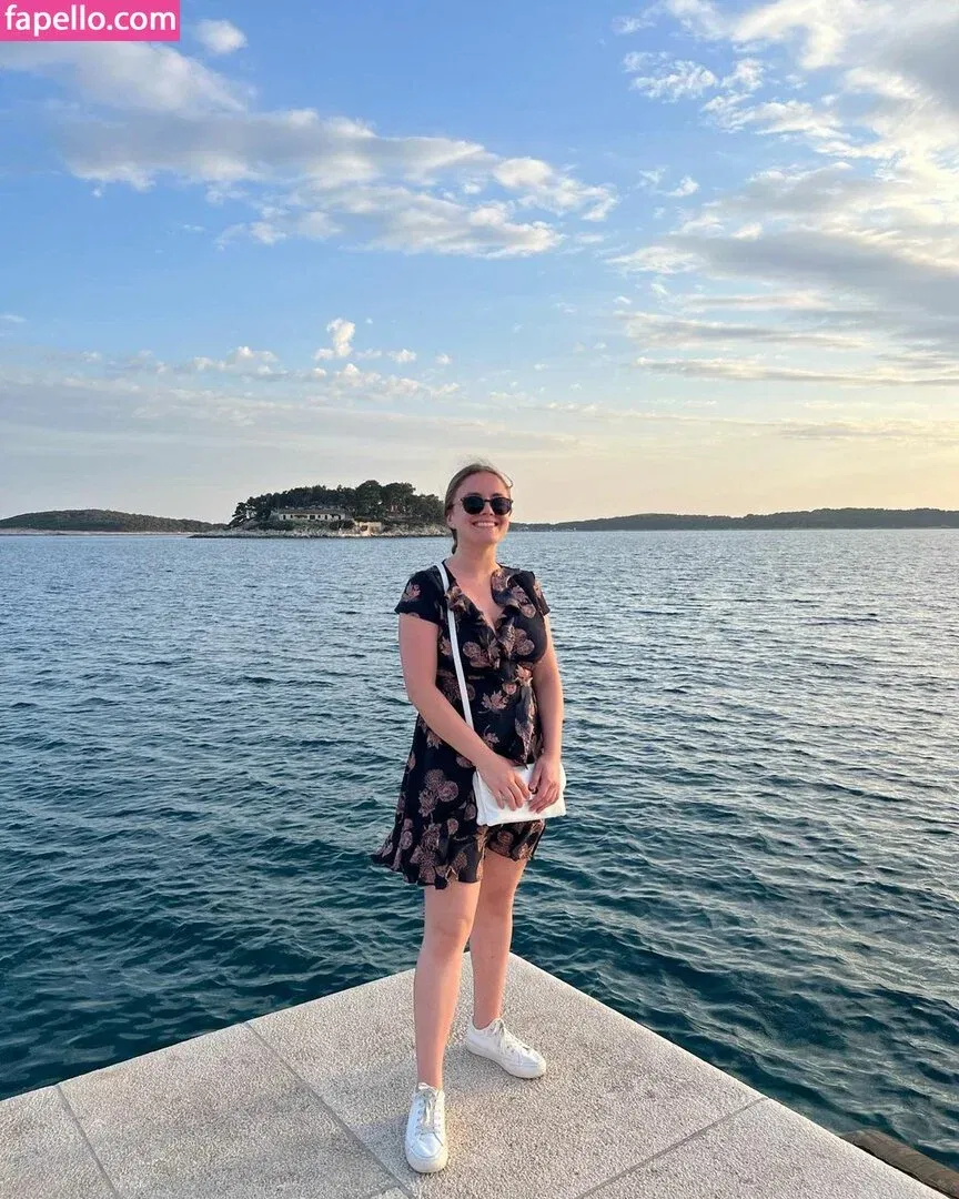 Adventures And Naps Onlyfans Photo Gallery 