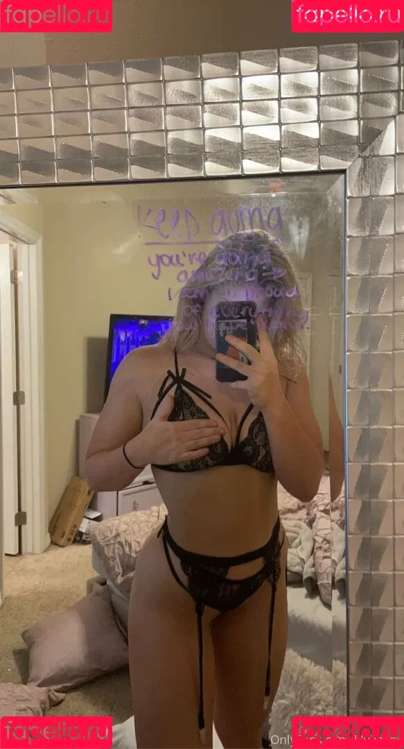 lilyhazex Onlyfans Photo Gallery 