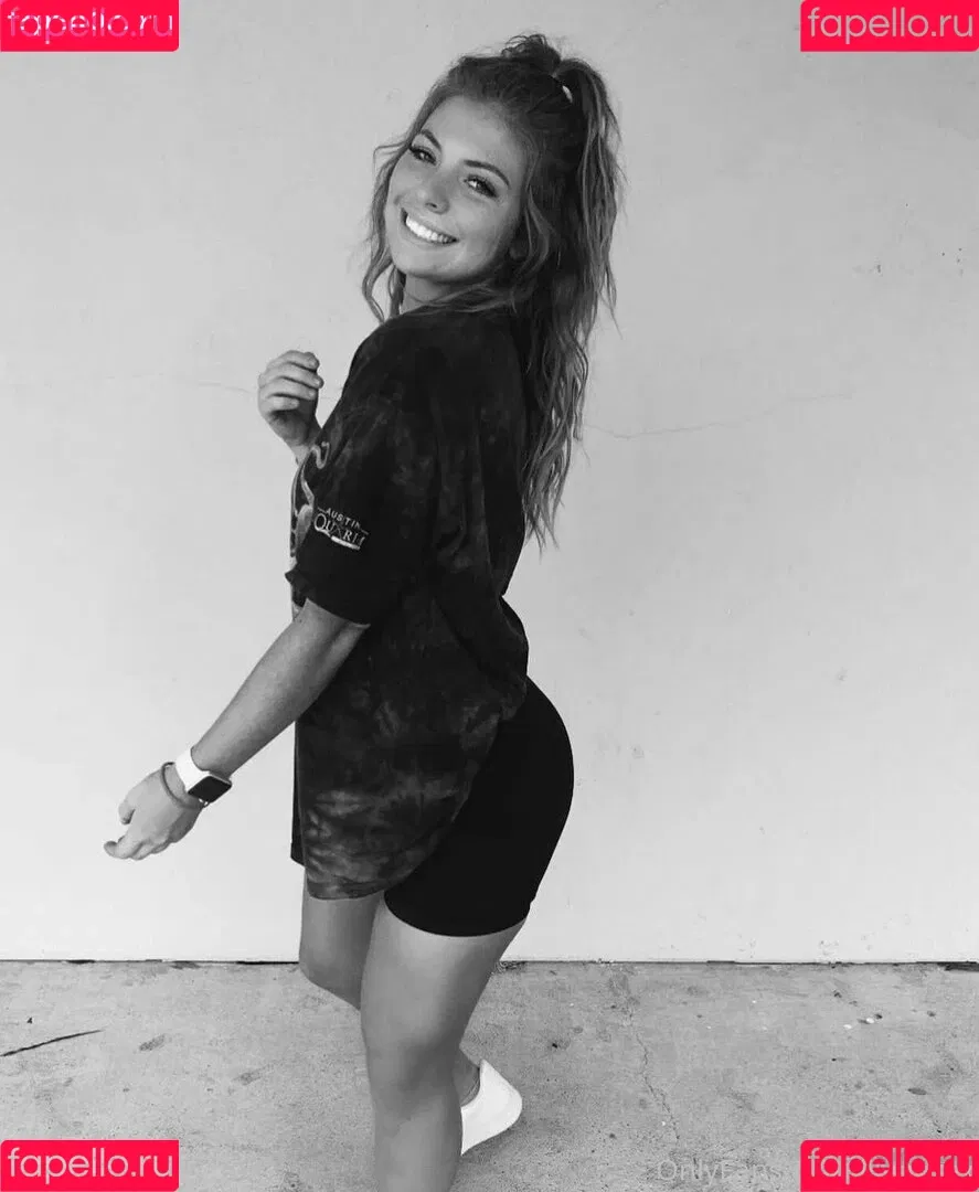 lilyhazex Onlyfans Photo Gallery 