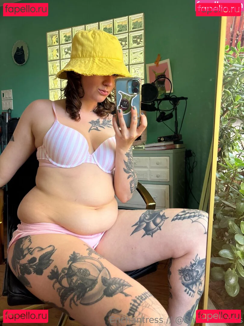 catsncake Onlyfans Photo Gallery 