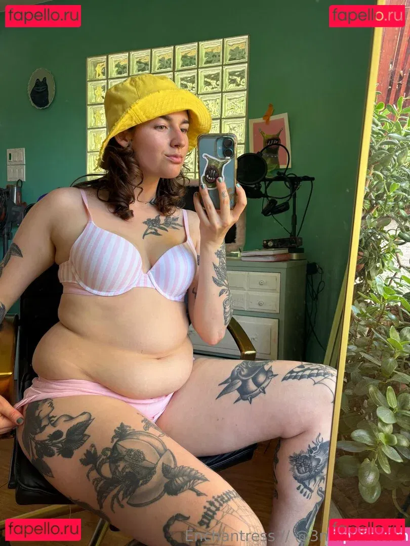 catsncake Onlyfans Photo Gallery 