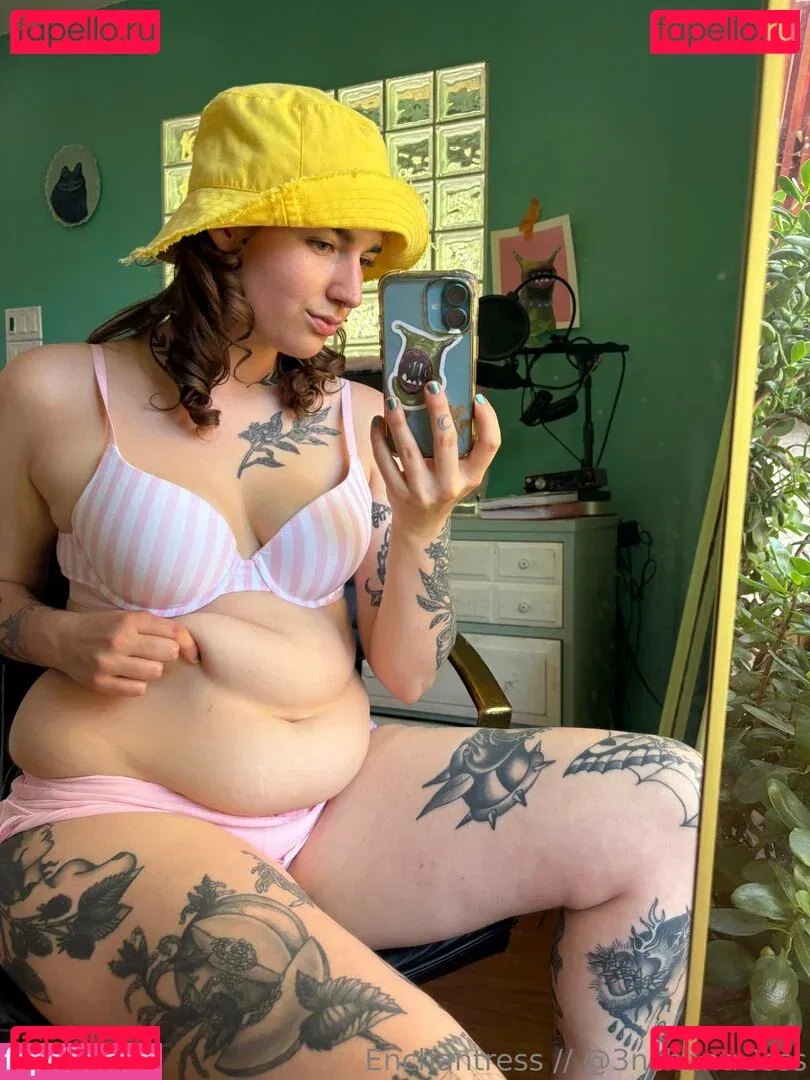 catsncake Onlyfans Photo Gallery 