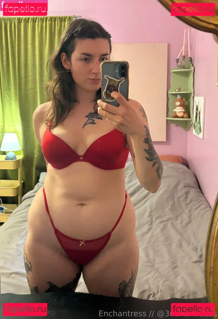 catsncake Onlyfans Photo Gallery 