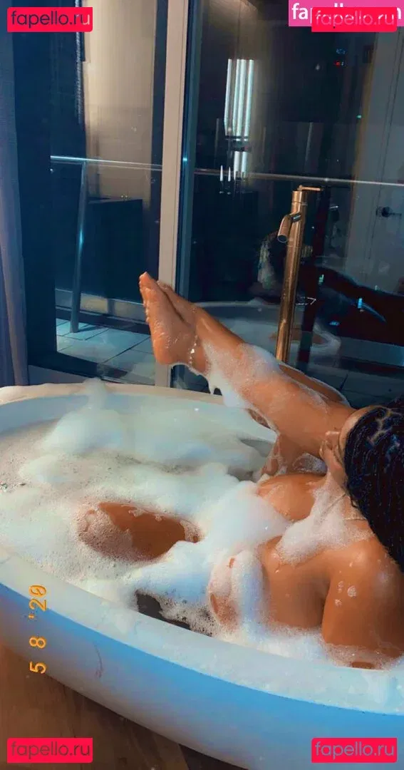 Beatrixx_ Onlyfans Photo Gallery 