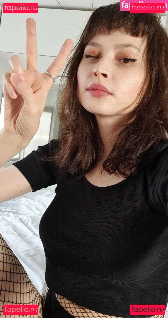 helene-enmarchenoire Onlyfans Photo Gallery 