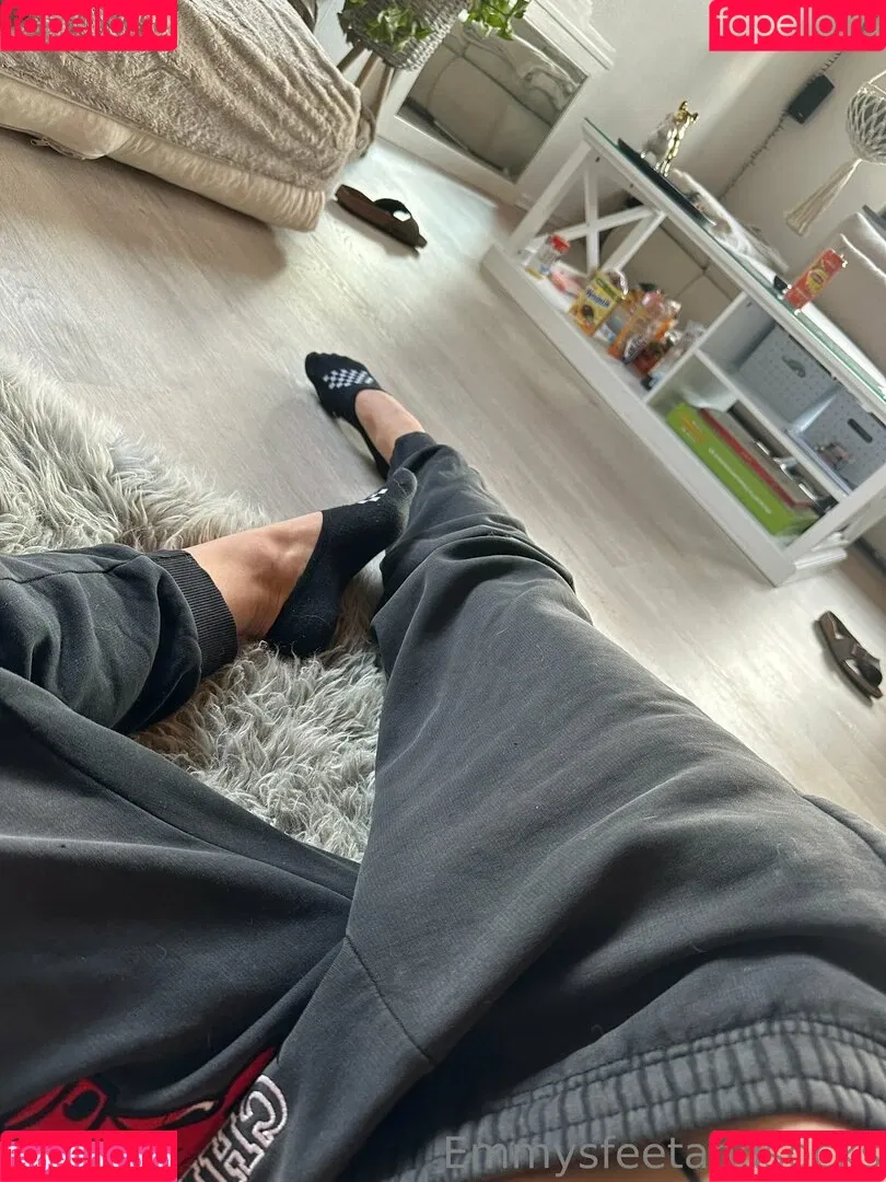 emmyfeetandsocks Onlyfans Photo Gallery 