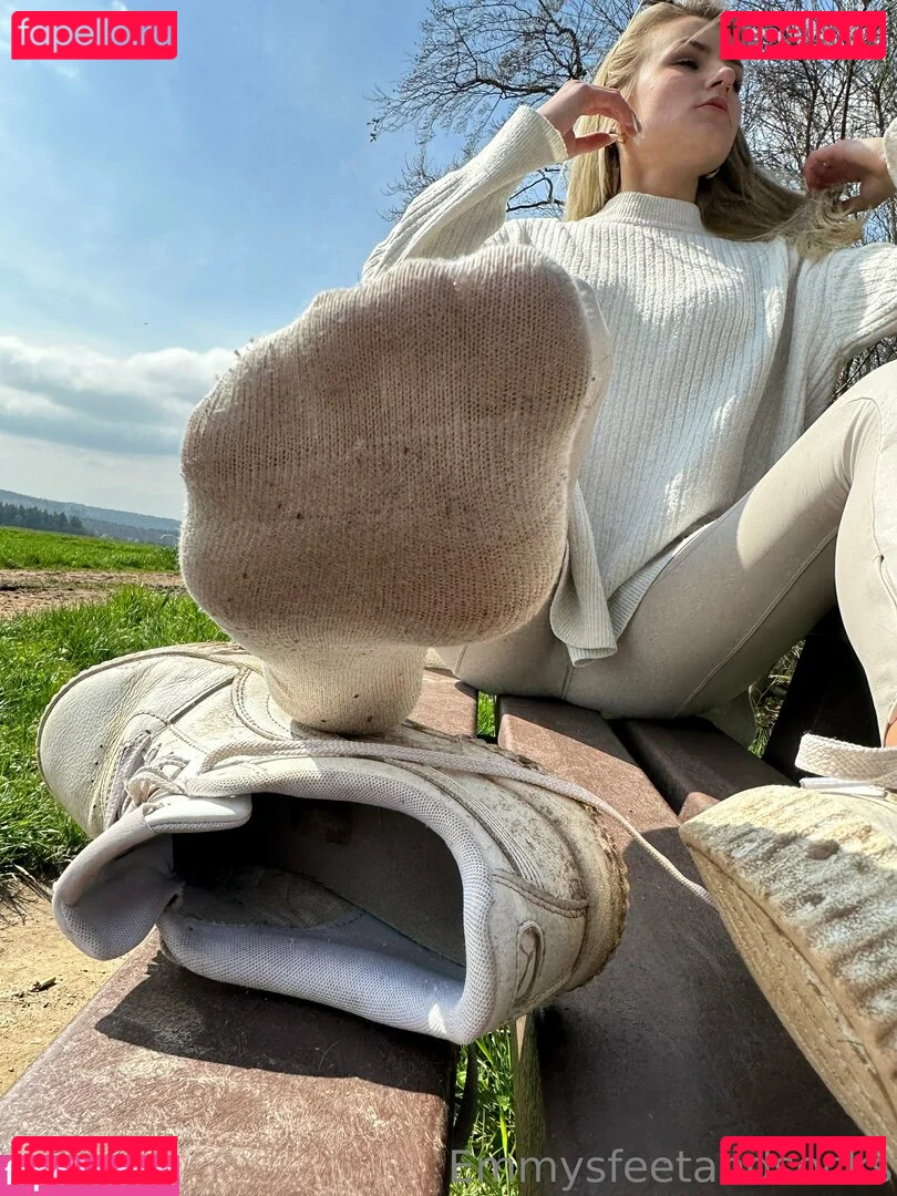 emmyfeetandsocks Onlyfans Photo Gallery 