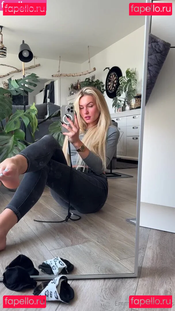 emmyfeetandsocks Onlyfans Photo Gallery 
